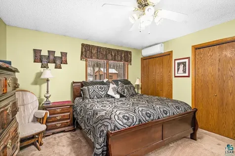 3241 Commonwealth Avenue Duluth MN 55808