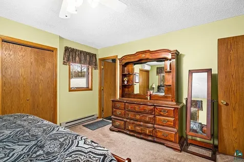 3241 Commonwealth Avenue Duluth MN 55808