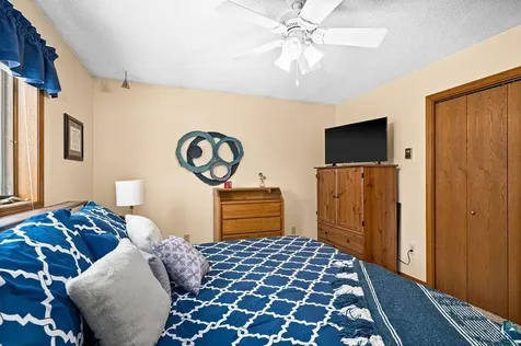 3241 Commonwealth Avenue Duluth MN 55808