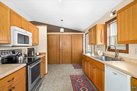 1404 County Road 4 Carlton MN 55718