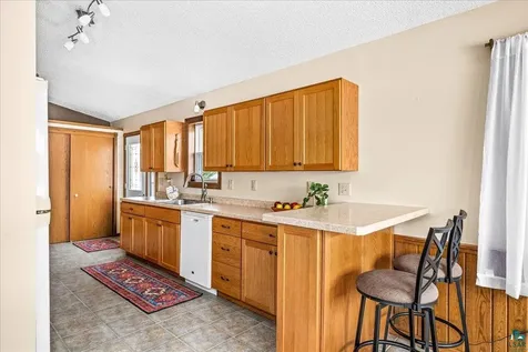 1404 County Road 4 Carlton MN 55718