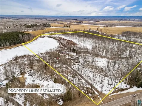 1404 County Road 4 Carlton MN 55718