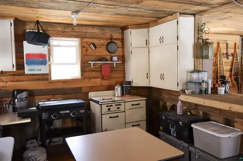 728 Caspers Hill Road Grand Marais MN 55604