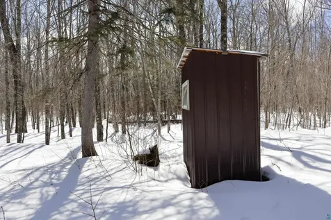 728 Caspers Hill Road Grand Marais MN 55604