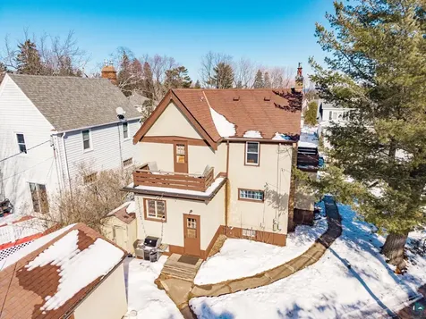 15 Snelling Avenue Duluth MN 55812