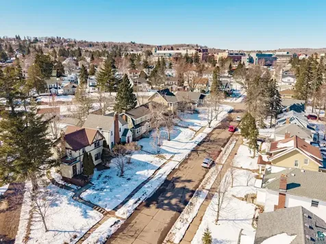 15 Snelling Avenue Duluth MN 55812