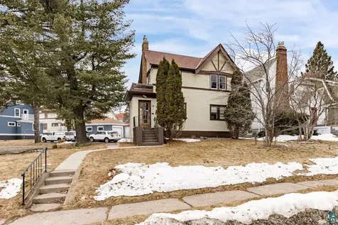 15 Snelling Avenue Duluth MN 55812