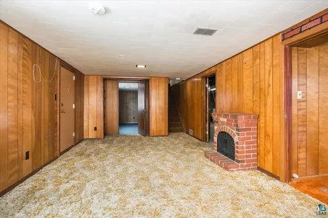 129 Artavia Street Duluth MN 55811