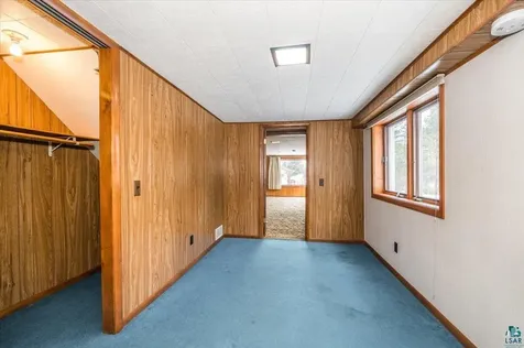 129 Artavia Street Duluth MN 55811