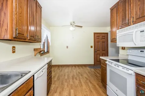 129 Artavia Street Duluth MN 55811