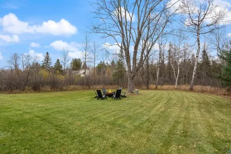 59 E Riverside Road Esko MN 55733