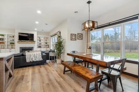 59 E Riverside Road Esko MN 55733