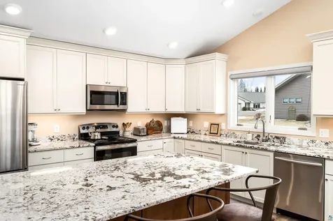 18 Amber Lane Esko MN 55733