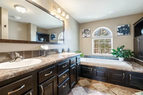 7282 Blackberry Lane Duluth MN 55803