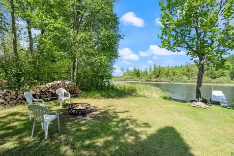 7282 Blackberry Lane Duluth MN 55803