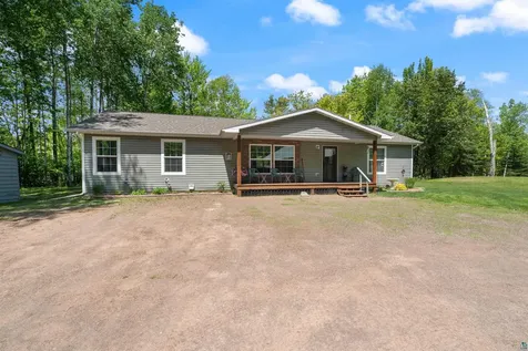 7282 Blackberry Lane Duluth MN 55803