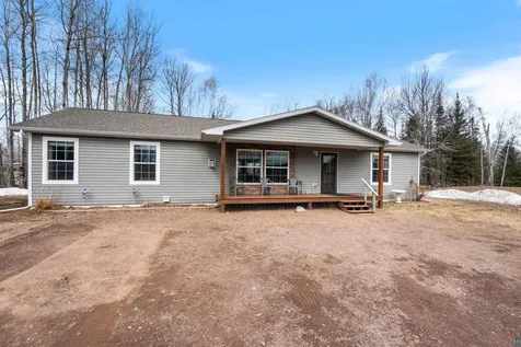 7282 Blackberry Lane Duluth MN 55803