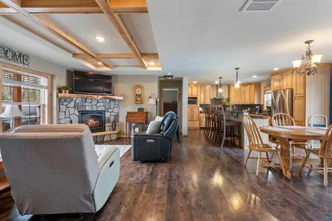 7282 Blackberry Lane Duluth MN 55803