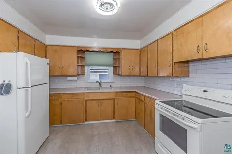 309 96th Avenue W Duluth MN 55808