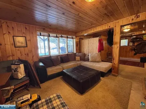 8519 Peterson Road Cook MN 55723