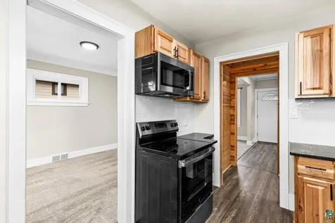 3916 W 4th Street Duluth MN 55807