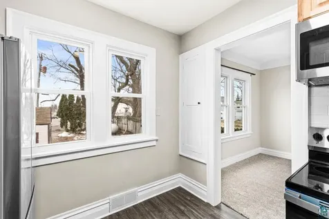 3916 W 4th Street Duluth MN 55807
