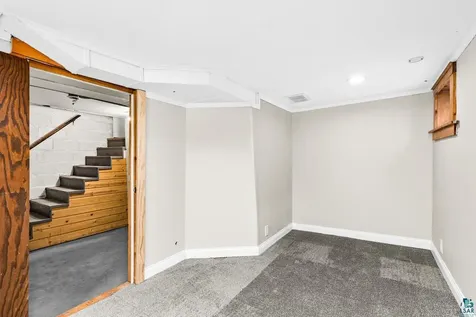 3916 W 4th Street Duluth MN 55807