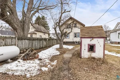 3916 W 4th Street Duluth MN 55807