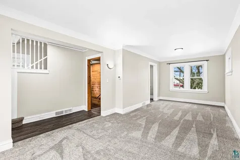 3916 W 4th Street Duluth MN 55807