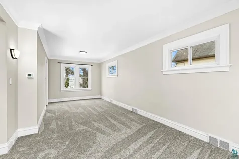 3916 W 4th Street Duluth MN 55807