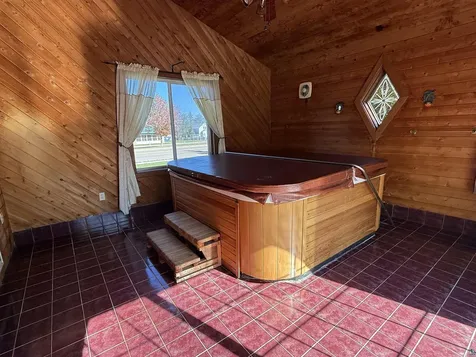 954 E Camp Street Ely MN 55731