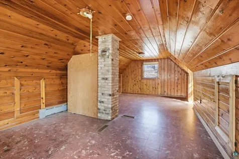 709 Michigan Street Hibbing MN 55746-3314