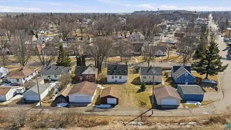 709 Michigan Street Hibbing MN 55746-3314