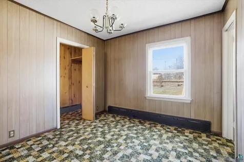 709 Michigan Street Hibbing MN 55746-3314