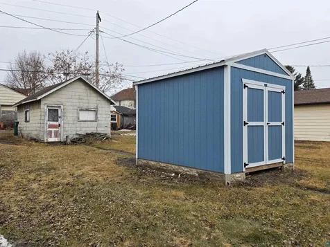 313 W Minnesota Avenue Gilbert MN 55741