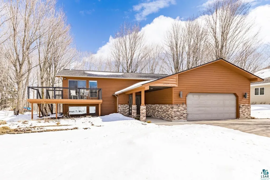 2927 Palisade Drive Duluth MN 55811
