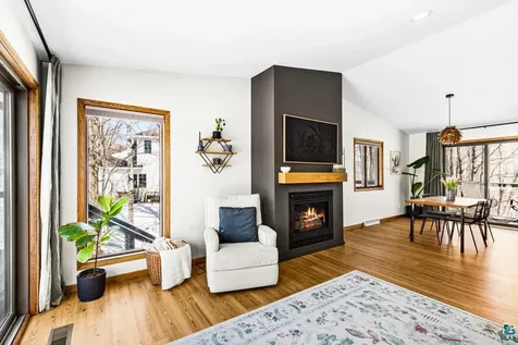 2927 Palisade Drive Duluth MN 55811