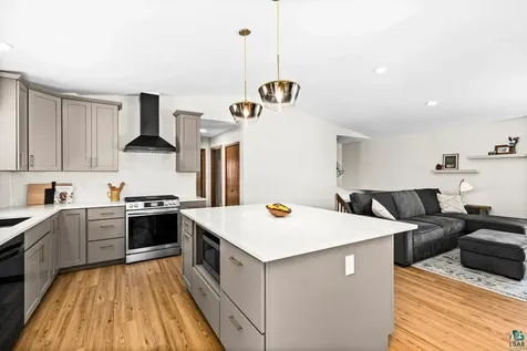 2927 Palisade Drive Duluth MN 55811