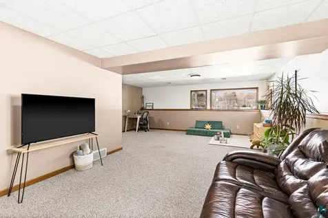 2927 Palisade Drive Duluth MN 55811