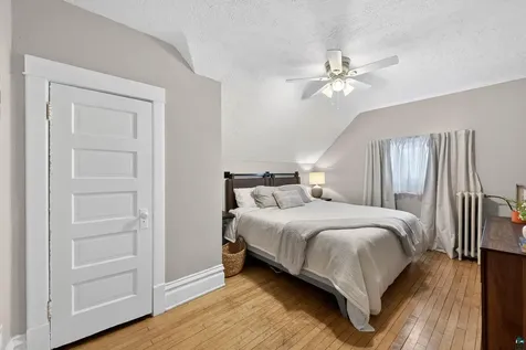 1821 E 4th Street Superior WI 54880