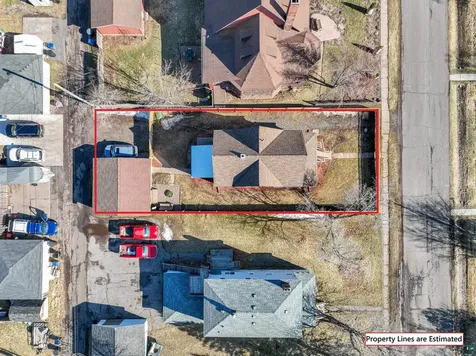 1821 E 4th Street Superior WI 54880