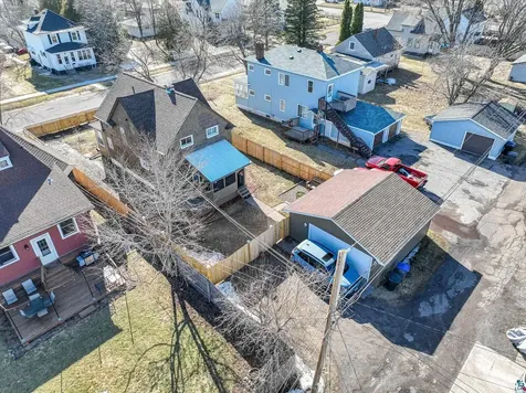 1821 E 4th Street Superior WI 54880