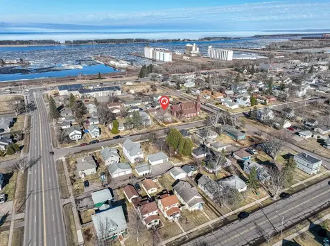 1821 E 4th Street Superior WI 54880