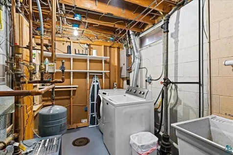 3908 N 21st Street Superior WI 54880