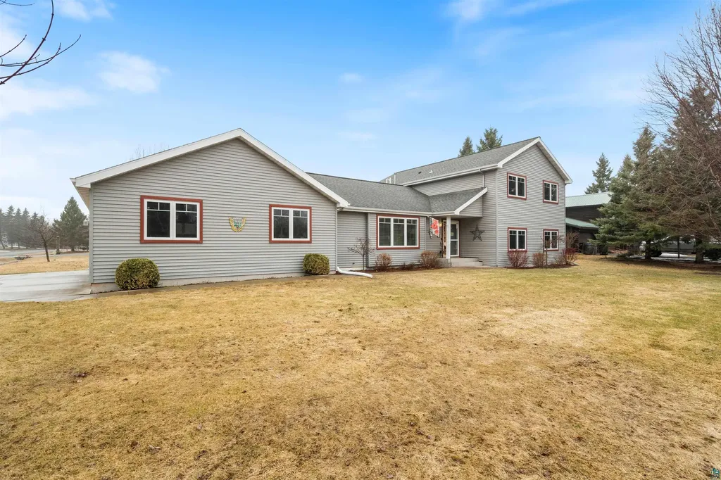 5827 Cedar Avenue Superior WI 54880