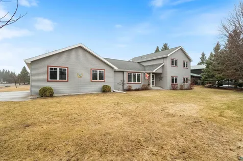5827 Cedar Avenue Superior WI 54880