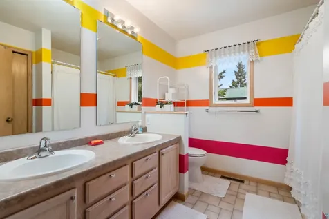 5827 Cedar Avenue Superior WI 54880