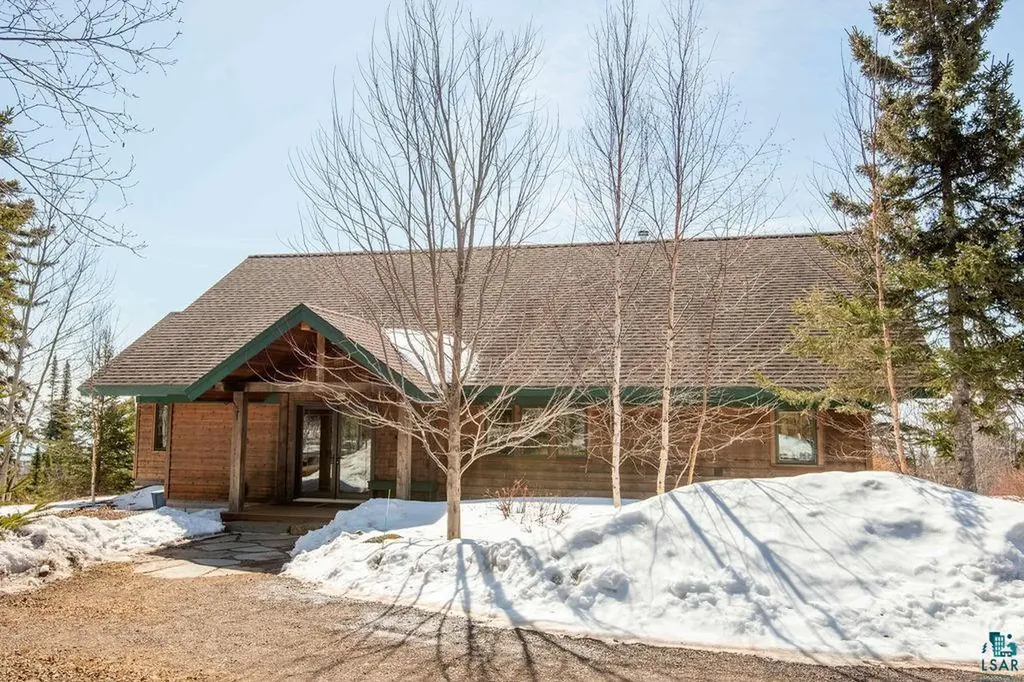 88 Overlook Trail Tofte MN 55615