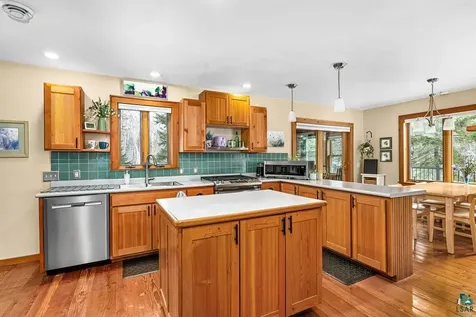 1504 Homestead Drive Duluth MN 55804