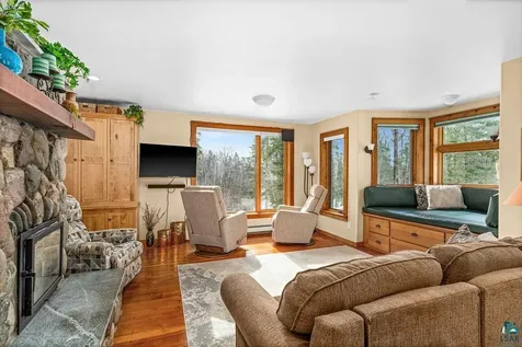 1504 Homestead Drive Duluth MN 55804